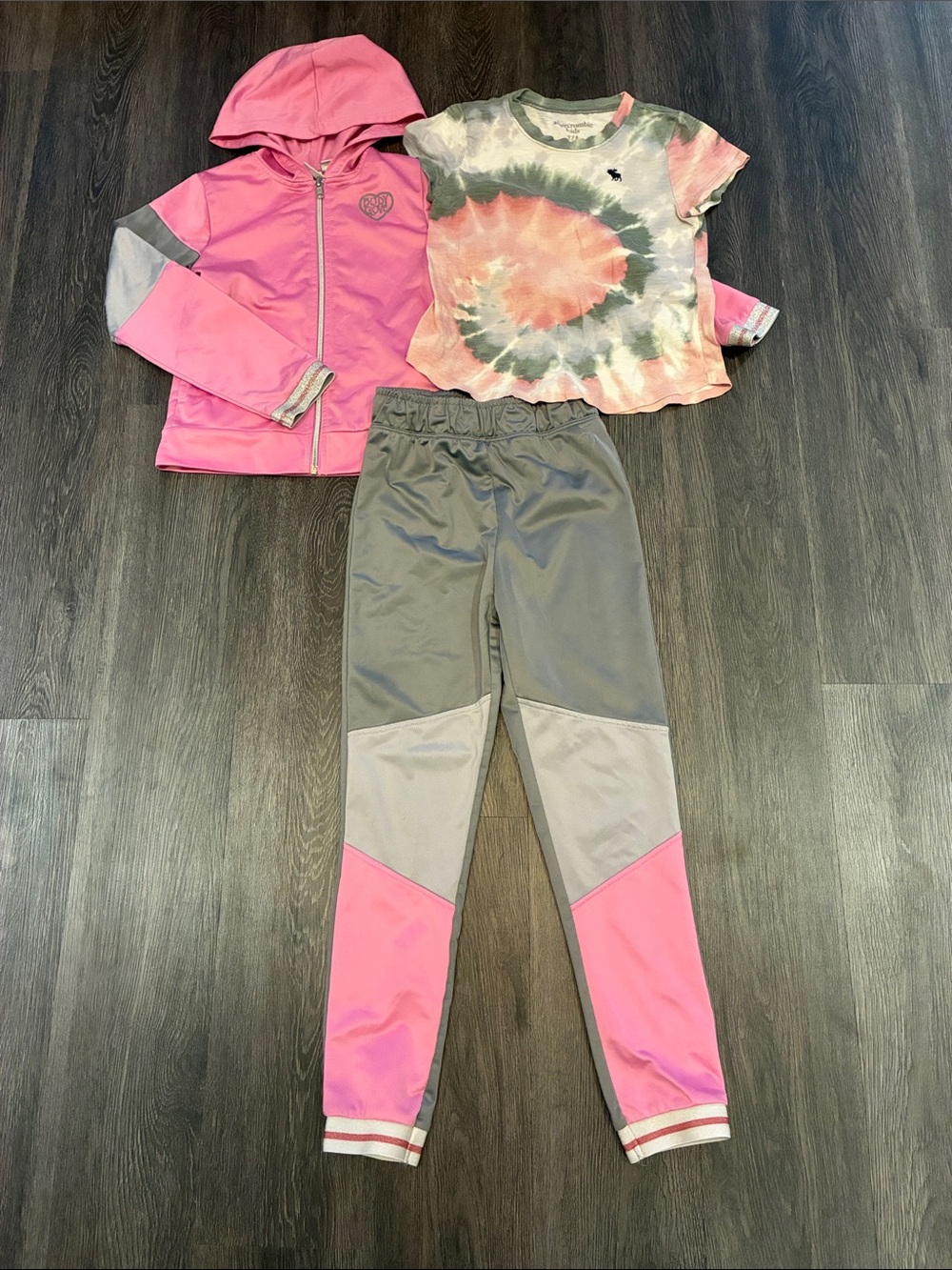 Body Glove & Abercrombie Girls (7) Active Joggers Set with Tie-Dye Top